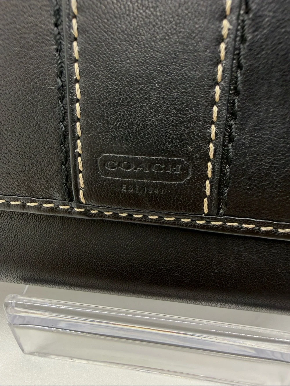 Coach Legacy Black Leather Wallet Lavender Interior - Picture 4 of 15